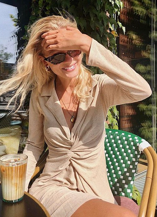 Трендовое платье в бежевом цвете h&amp;m