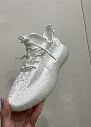 🤍 сніжно-білі yeezy-стайл кросівки