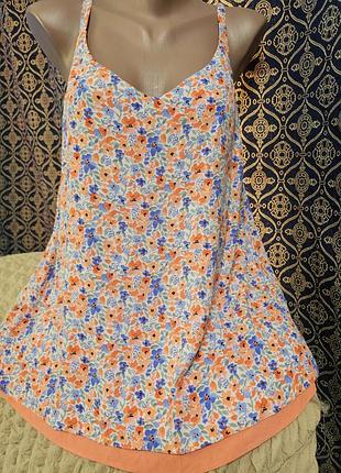 Бельеная майка в цветочный принт