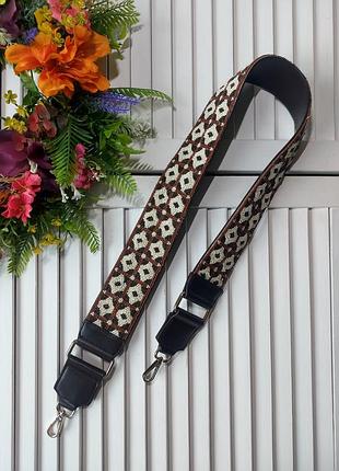 Плечевой ремень на сумку темно коричневый с бисером