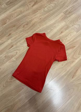 Яскраво червона футболка h&m xs (zara bershka stradivarius papaya cher17 one by one)