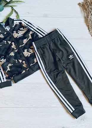 🍋костюм adidas на 4/5 р ціна -450 г  колір - світліший  🍋верх д-42 см рукав від ворота -44 см 🍋низ д-61 см крок -41 см