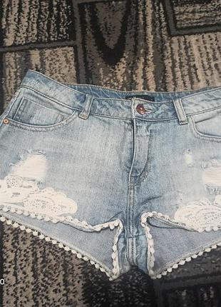 Джинсовые шорты