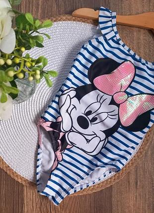 Яркий купальничек на 3р