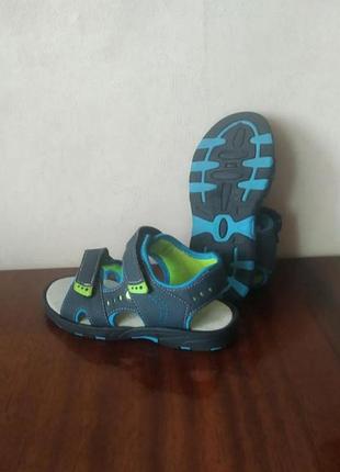 Сандалі босоніжки на хлопчика німеччина бренду bobbi shoes   uk 11.   eur. 30