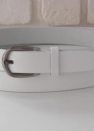 Белый женский кожаный тонкий поясок