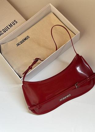 Найкраща модель сумочки jacquemus le bisou