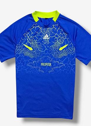 Футболка adidas predator