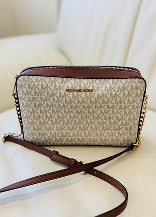 Женская сумка кросс-боди michael kors jet set crossbody vanilla logo