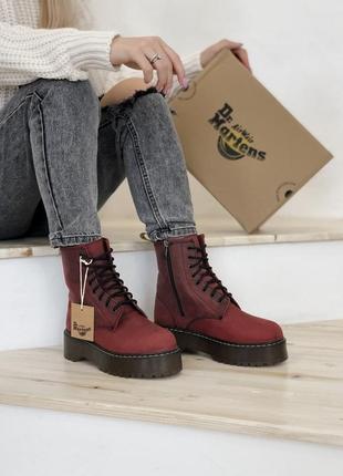 Зимние ботинки dr martens бордовые с мехом