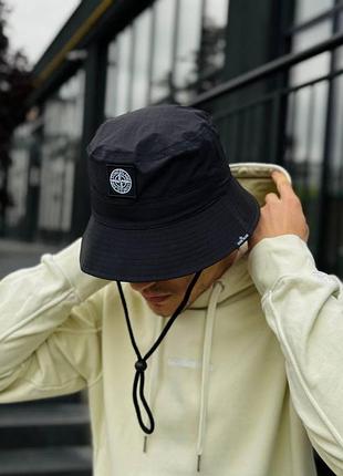 Нейлонова панама stone island чорна з патчем, на утяжках та шнурком
