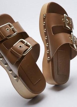 Шкіряні шльопанці zara