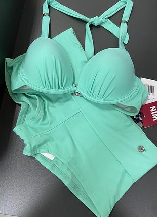 Купальник роздільний з шортами жіночий роз. 38 від beachlife новий