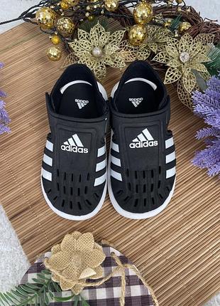 Дитячі сандалі,босоніжки від adidas