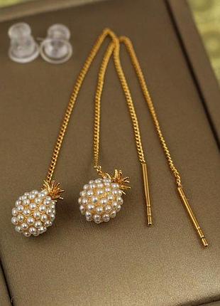 Серьги продевки xuping jewelry ананас с жемчужинками 7 см золотистые love-shopping