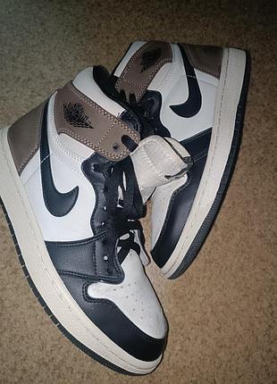 Kросівки оригінальні стильні шкіряні жиночі nike air jordan 1 high og “dark mocha”, унісекс, made in china4 фото