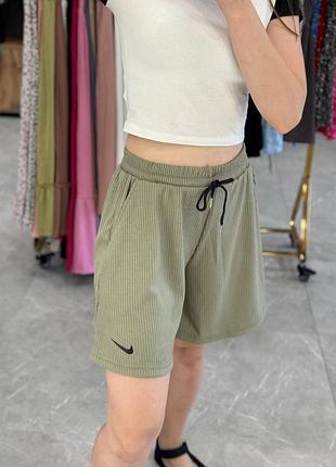 Легкие летние шорты