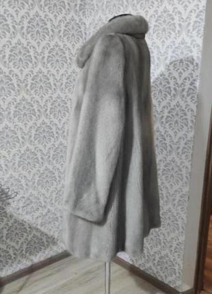 Неймовірна шубка ,благородна сіра норка.стан ідіальний.в неї ви відчуєте себе королевою!