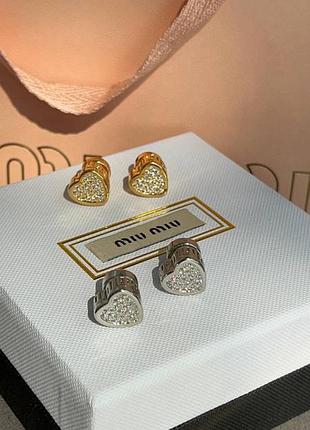 Сережки у стилі miu miu