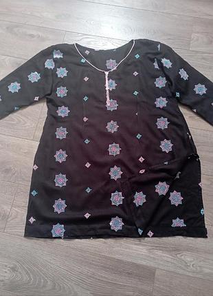 Туніка пляжна з вишивкою , з розрізами