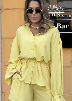 Костюм жіночий