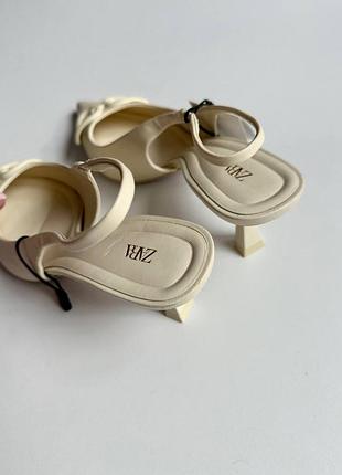 Туфлі молочного кольору zara6 фото