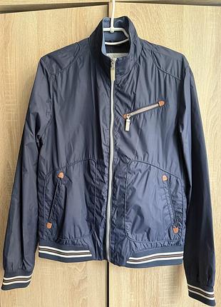 Куртка вітровка reserved s