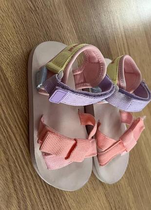 Босоножки для девочки 2