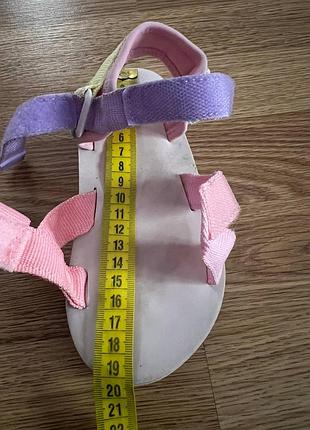 Босоножки для девочки 8
