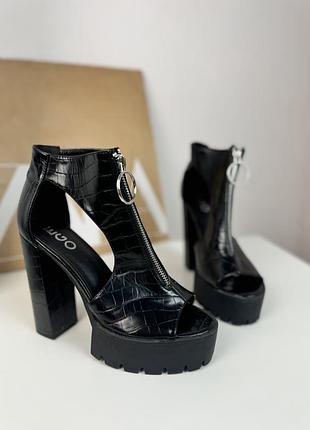 Босоніжки на товстому каблуці босоножки на толстом каблуке туфли ego