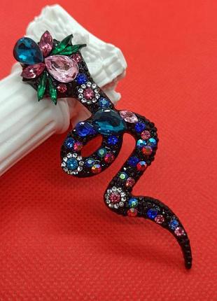 Брошь змея