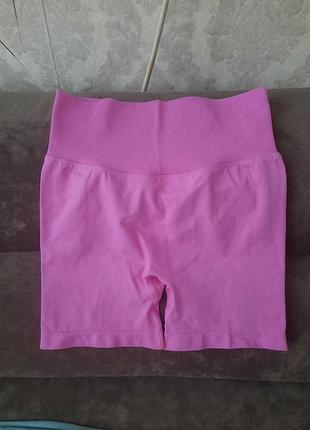 Розовые велосипедки