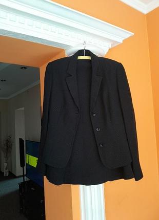 Костюм брендовий стильний