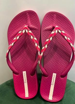 Вʼєтнамки жіночі нові ipanema