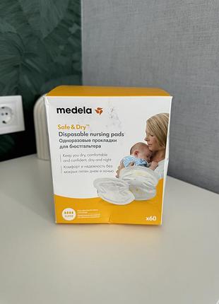 Одноразові прокладки в бюстгальтер medela 60 шт.