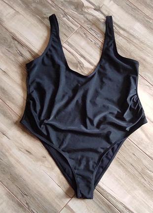 Слитный купальник