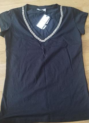 Женская футболка со стразами