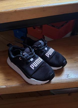 Кросівки пума для дівчинки