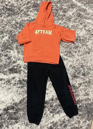 Спортивний костюм 6-8 років
