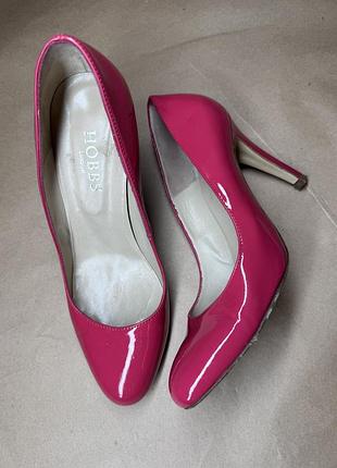 Лакові шкіряні туфлі лодочки hobbs