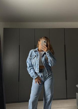 Голуба укорочена джинсова куртка zara