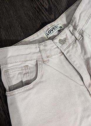 Женские бежевые джинсы