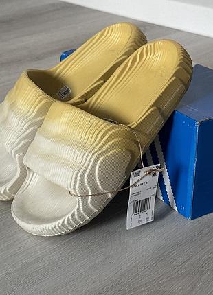 Нові оригінальні чоловічі шльопанці для пляжу adidas adilette 22, тапочки адідас, сланці 27см, us 9
