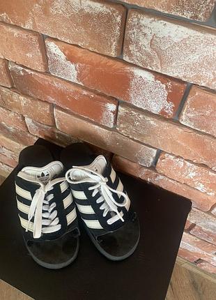 Adidas шльопаці мюлі