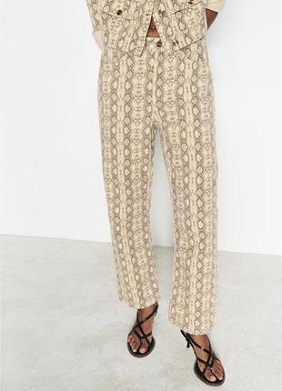 Джинси з тваринним принтом zara