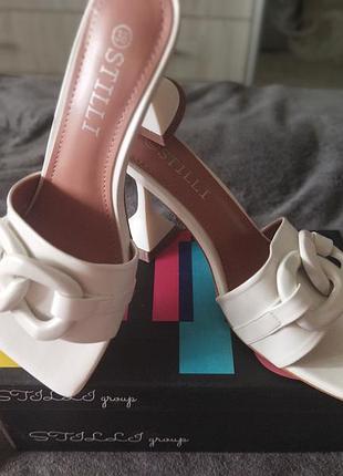 Босоніжки мюлі шльопанці каблук трапеція