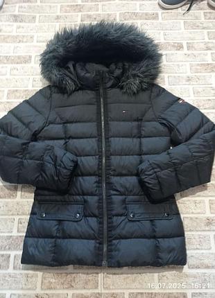 Женский пуховик от tommy hilfiger