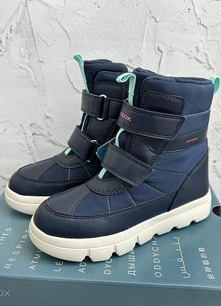 Зимові черевики geox