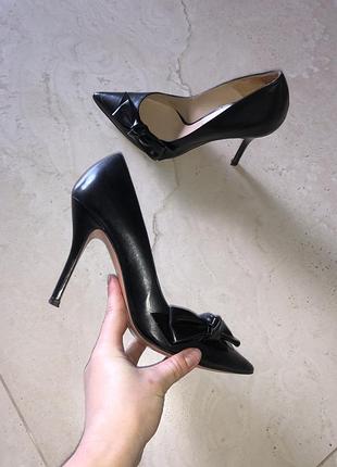 Pura lopez шкіряні туфлі на шпильці каблуку кожаные туфли на шпильке каблуке натуральные