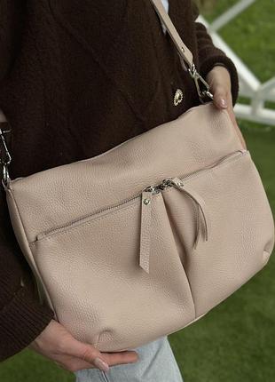 Качественная вместительная кожаная сумка в разных цветах